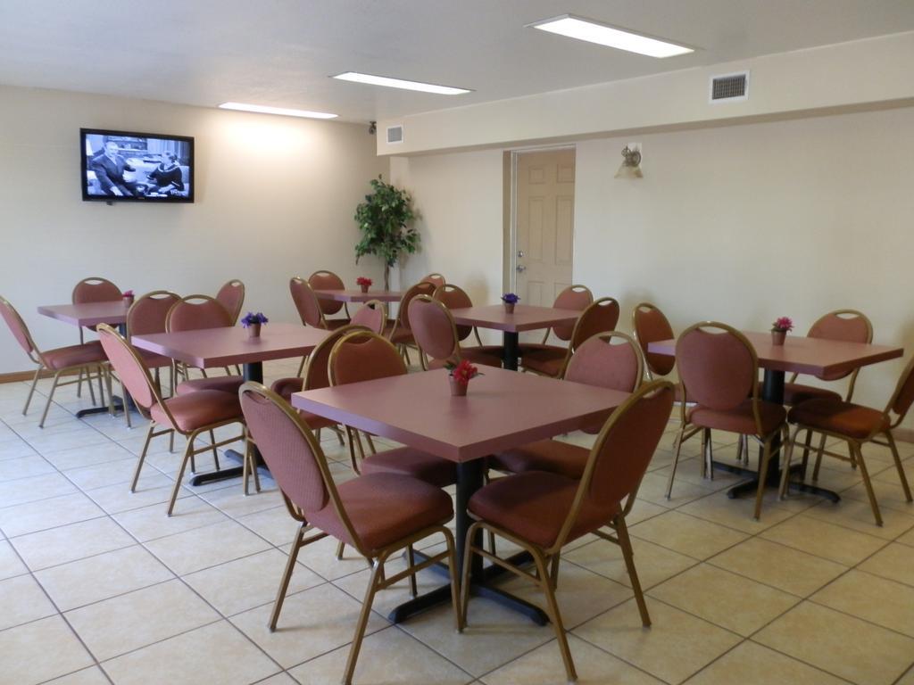 Roomba Inn & Suites - Daytona Beach Exterior photo
